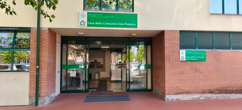 Ingresso della Casa della Comunità di Zola Predosa
